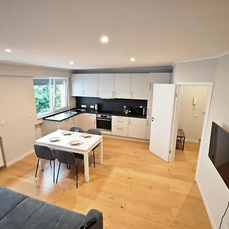 Appart hôtel Ausblick I 5 Min Zu Therme & Kurpark & Wandern I Inklusive Parkplatz, Kontaktloser Check-in, Teilweise Kueche