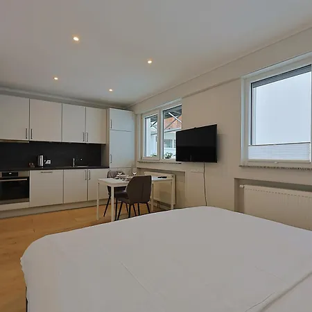 Appart hôtel Ausblick I 5 Min Zu Therme & Kurpark & Wandern I Inklusive Parkplatz, Kontaktloser Check-in, Teilweise Kueche